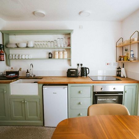 Breathtaking High Street Townhouse With Stunning Sea Views At 'The Old Fishermans Townhouse' Falmouth Luaran gambar