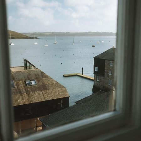 Breathtaking High Street Townhouse With Stunning Sea Views At 'The Old Fishermans Townhouse' Falmouth Luaran gambar