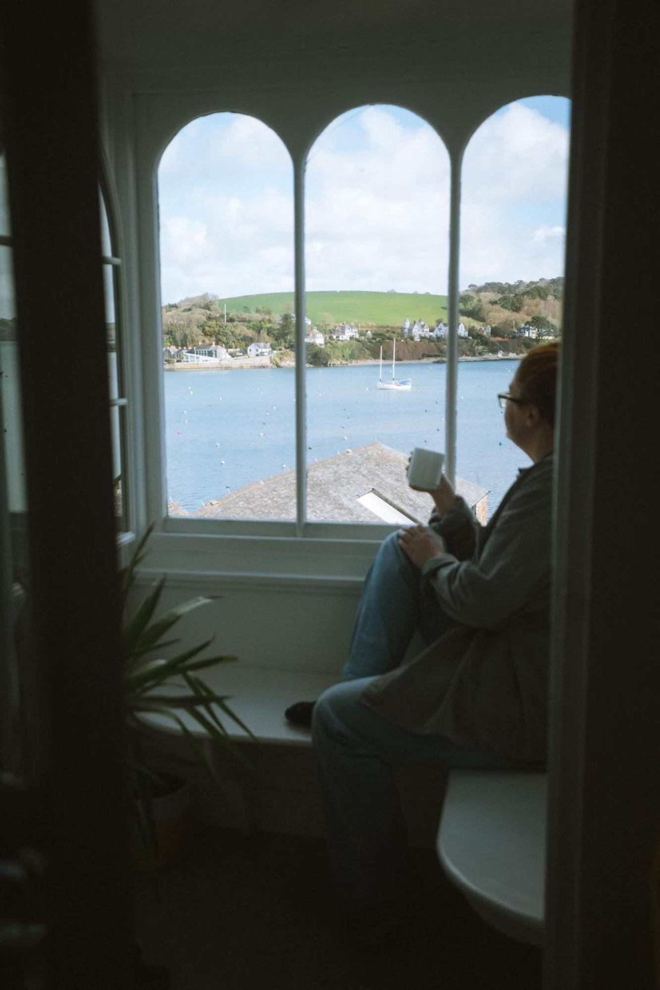 Breathtaking High Street Townhouse With Stunning Sea Views At 'The Old Fishermans Townhouse' Falmouth Luaran gambar