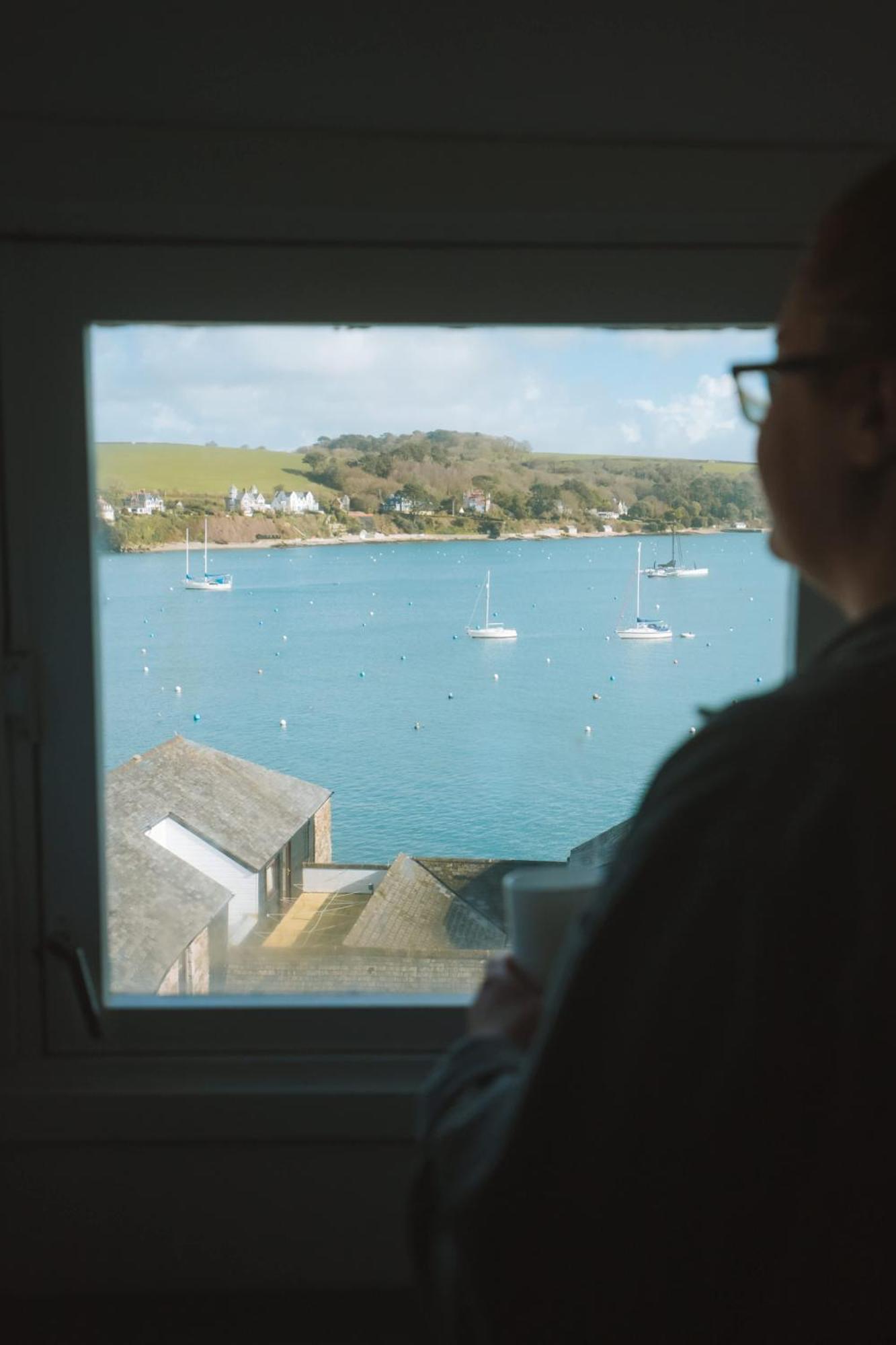 Breathtaking High Street Townhouse With Stunning Sea Views At 'The Old Fishermans Townhouse' Falmouth Luaran gambar