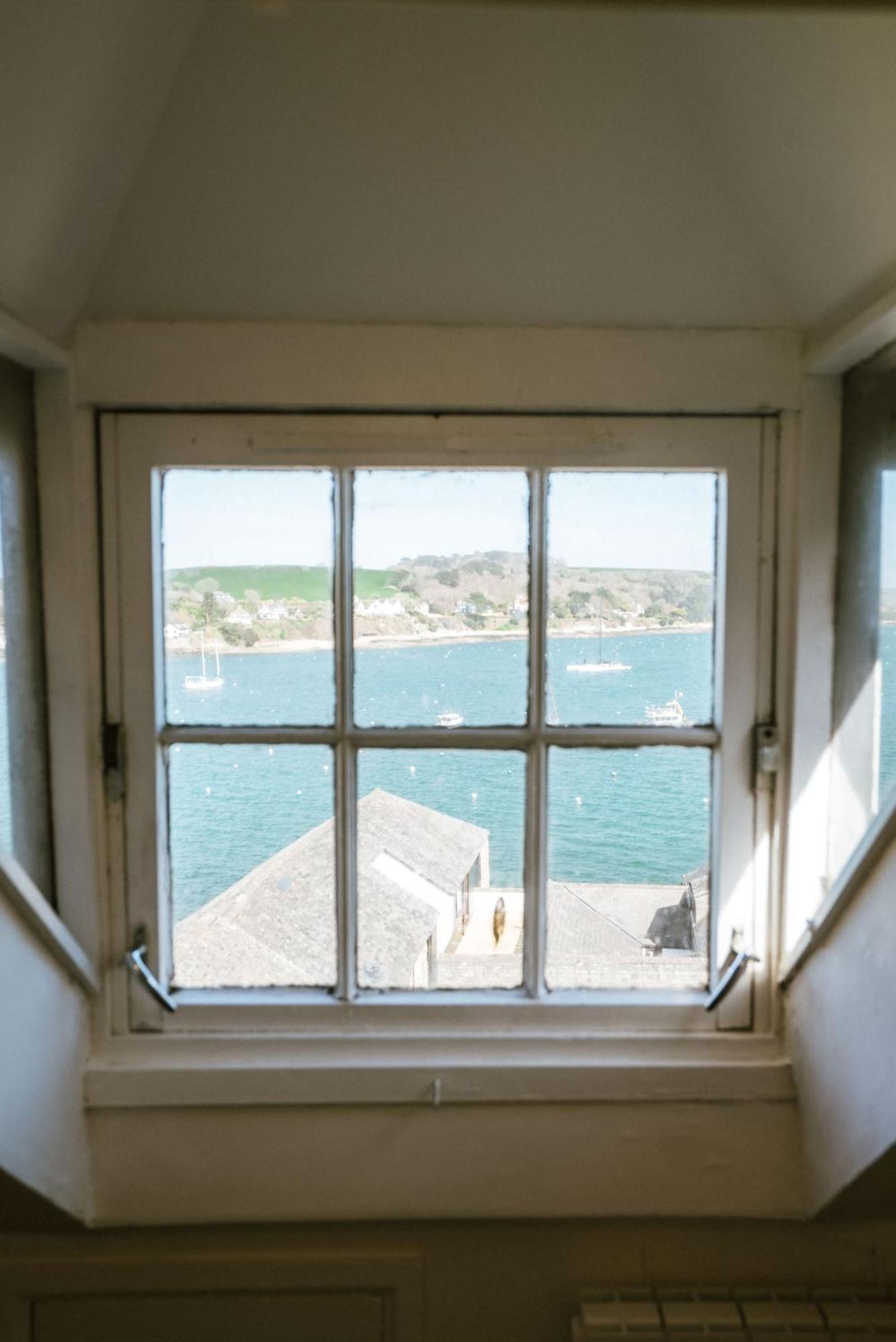 Breathtaking High Street Townhouse With Stunning Sea Views At 'The Old Fishermans Townhouse' Falmouth Luaran gambar